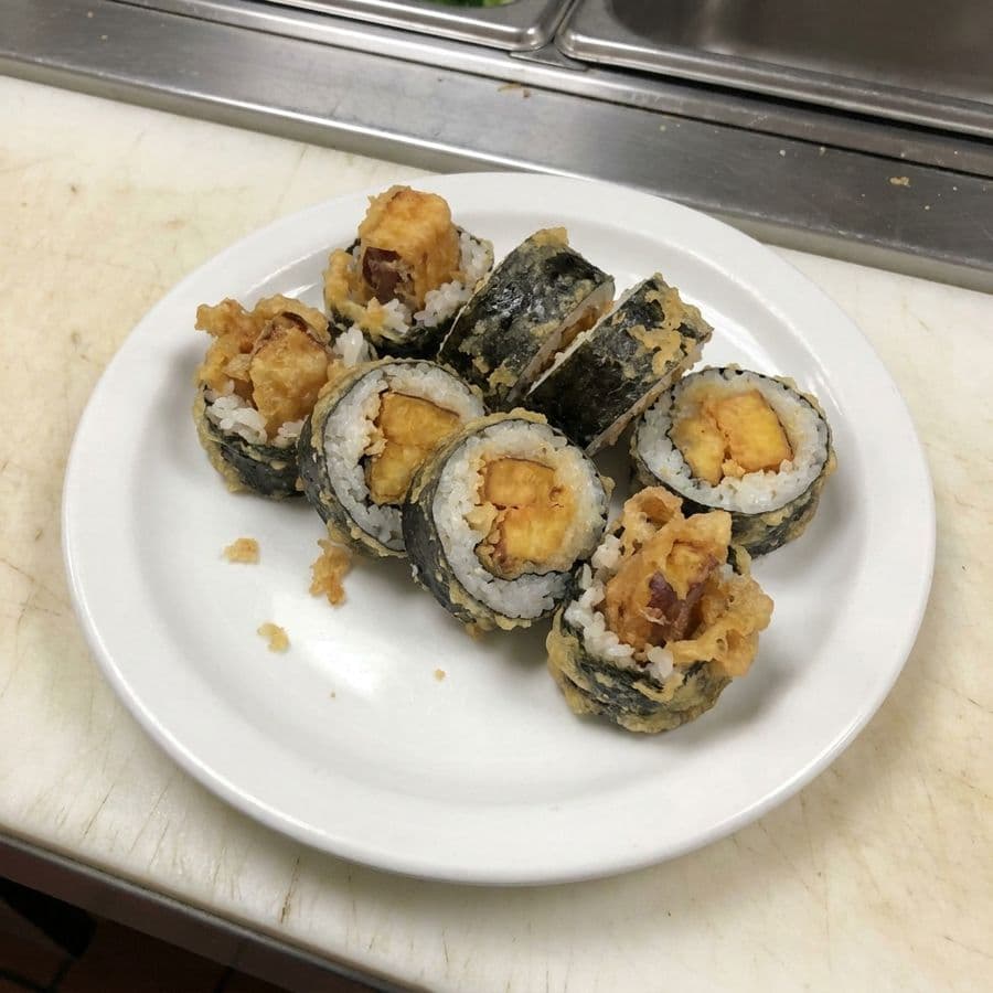 15. Yam Tempura Roll (6 Pcs.)