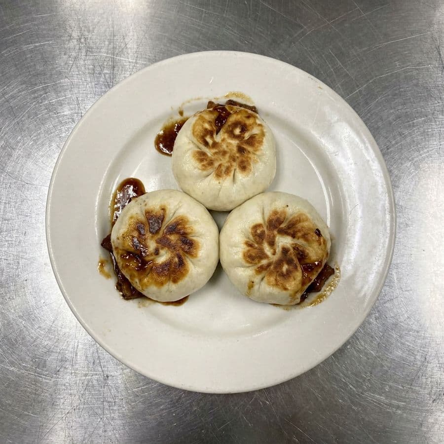 22. Steamed Bun Stuffed with Braised Pork in Sauce (Pan Fried) (3 pcs)