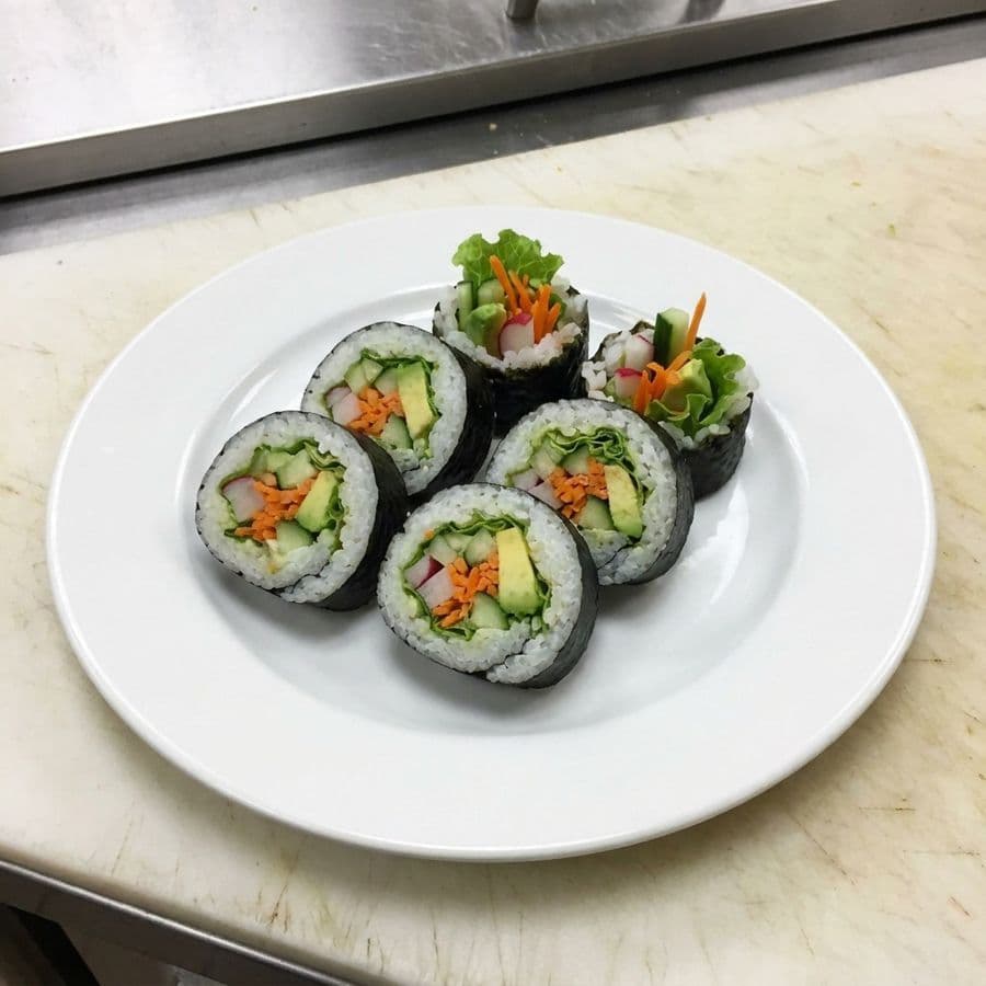 24. Veggie Roll (6pcs)