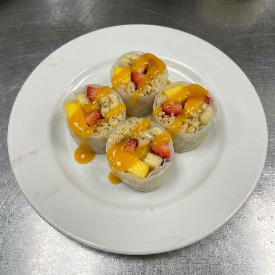 17. Tropical Roll (4pcs)