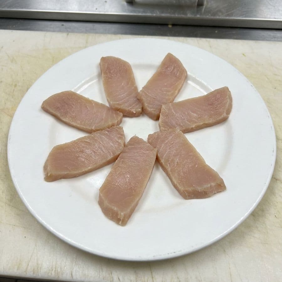 Tuna (Maguro) Sashimi (4 Pcs.)