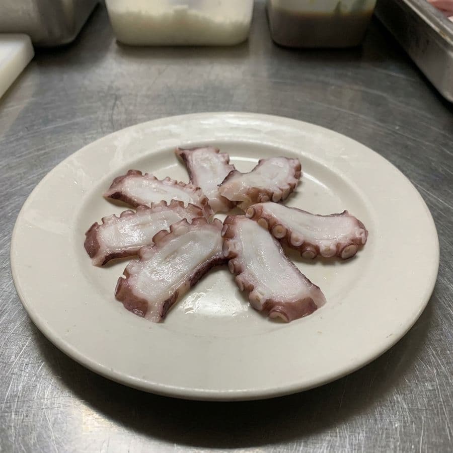 Octopus (Tako) Sashimi (4 Pcs.)