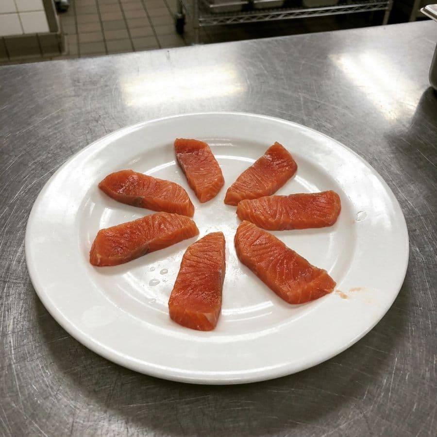 Atlantic Salmon (Sake) Sashimi (4 Pcs.)