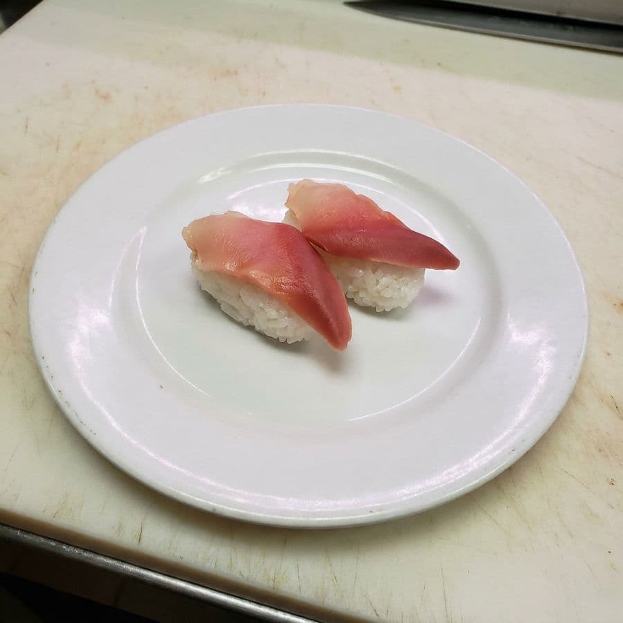 Surf Clam (Hokkigai) Sushi (2 Pcs.)