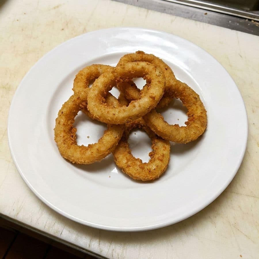 27.Deep Fried Calamari (8pcs)