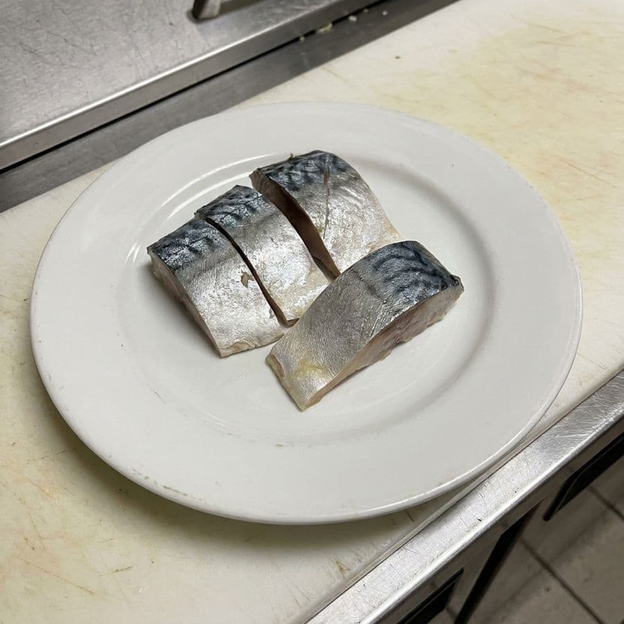 Mackerel (Saba) Sashimi (4 Pcs.)