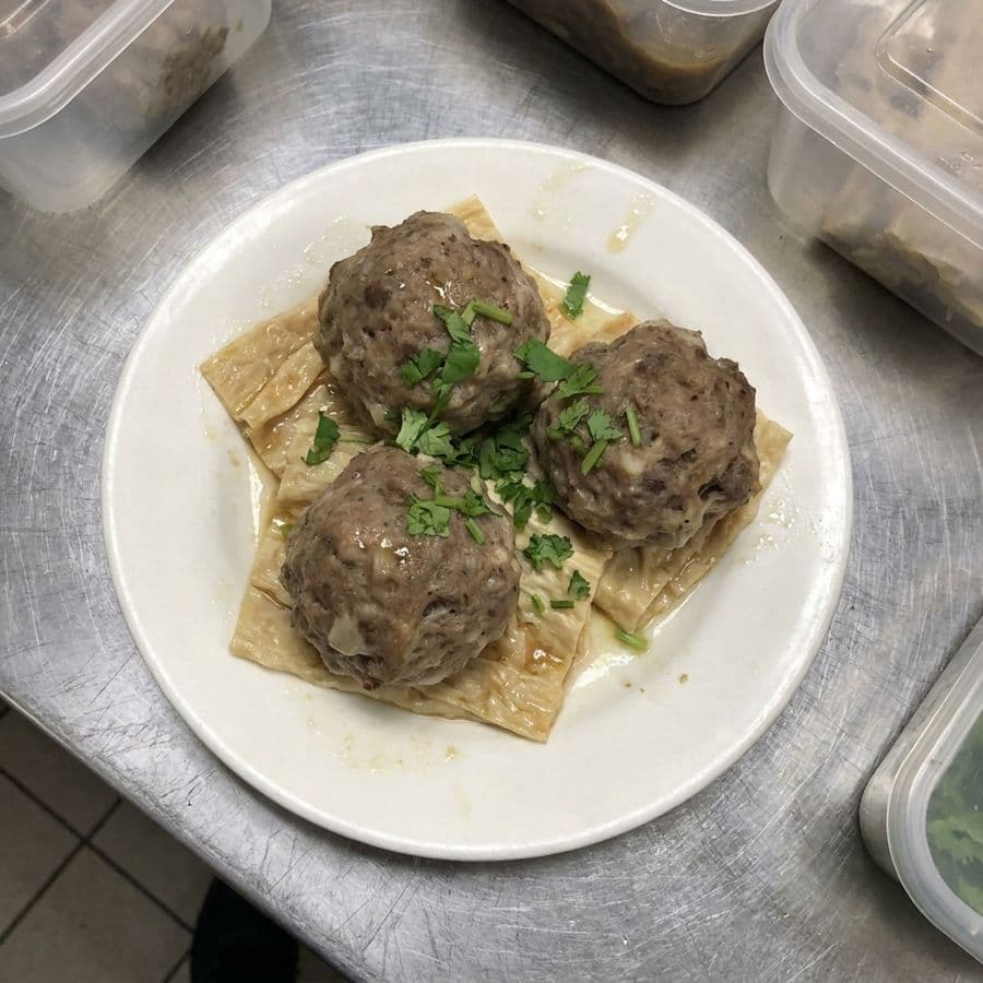 8. Steamed Beef Ball (3 pcs)